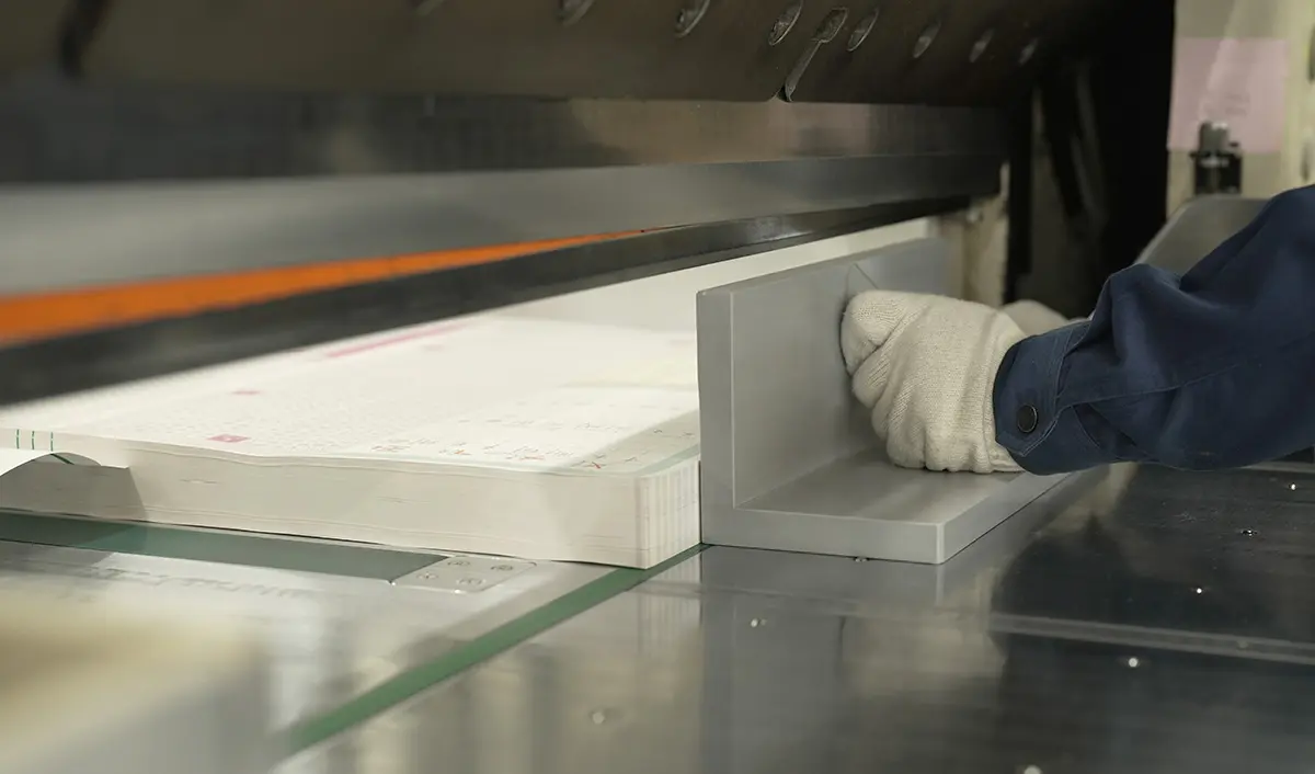 生産体制05_折加工~綴じ